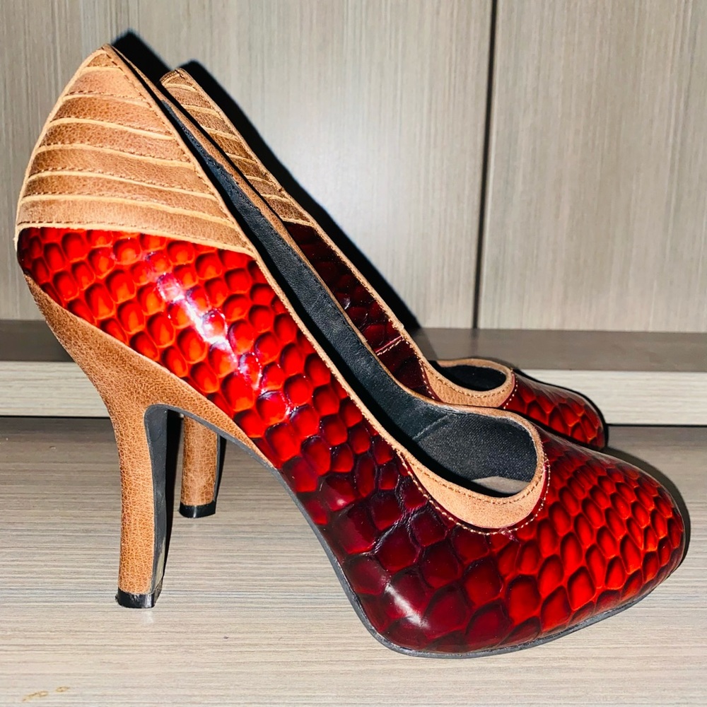 AURI leather high heels size 7.5